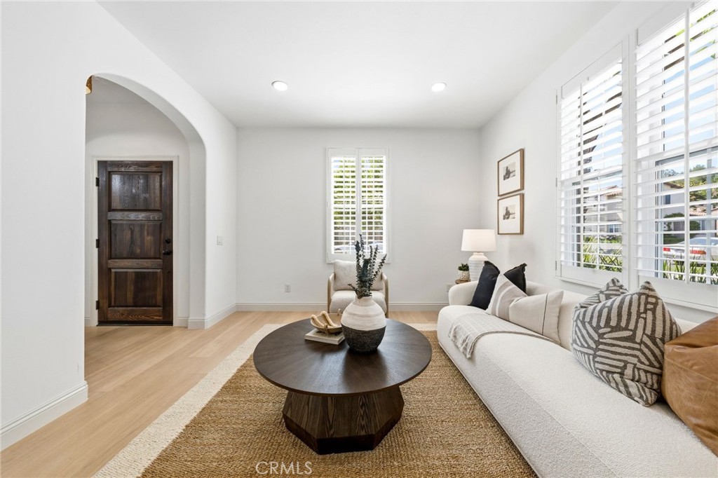 59 Bower Tree Irvine, CA 92603 - Photo 4 of 37