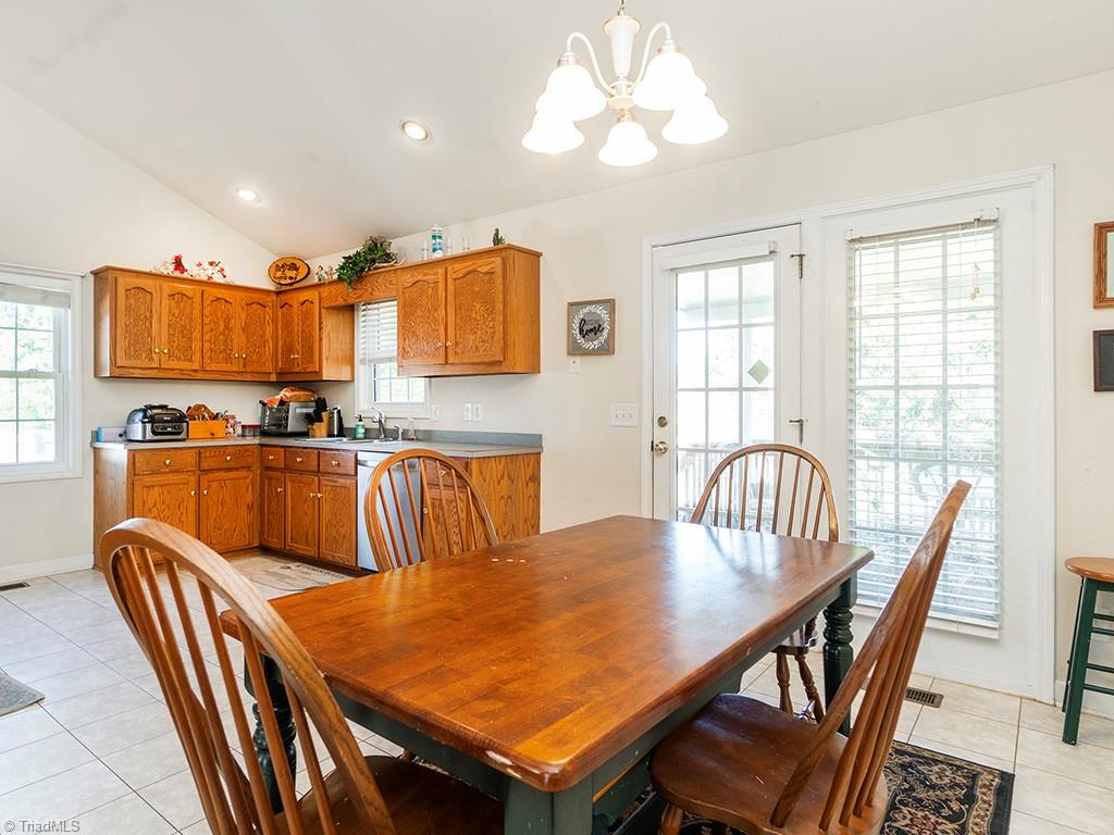 3647 Wayne White Road Climax, NC 27233 - Photo 11 of 25 Gallery Image 11