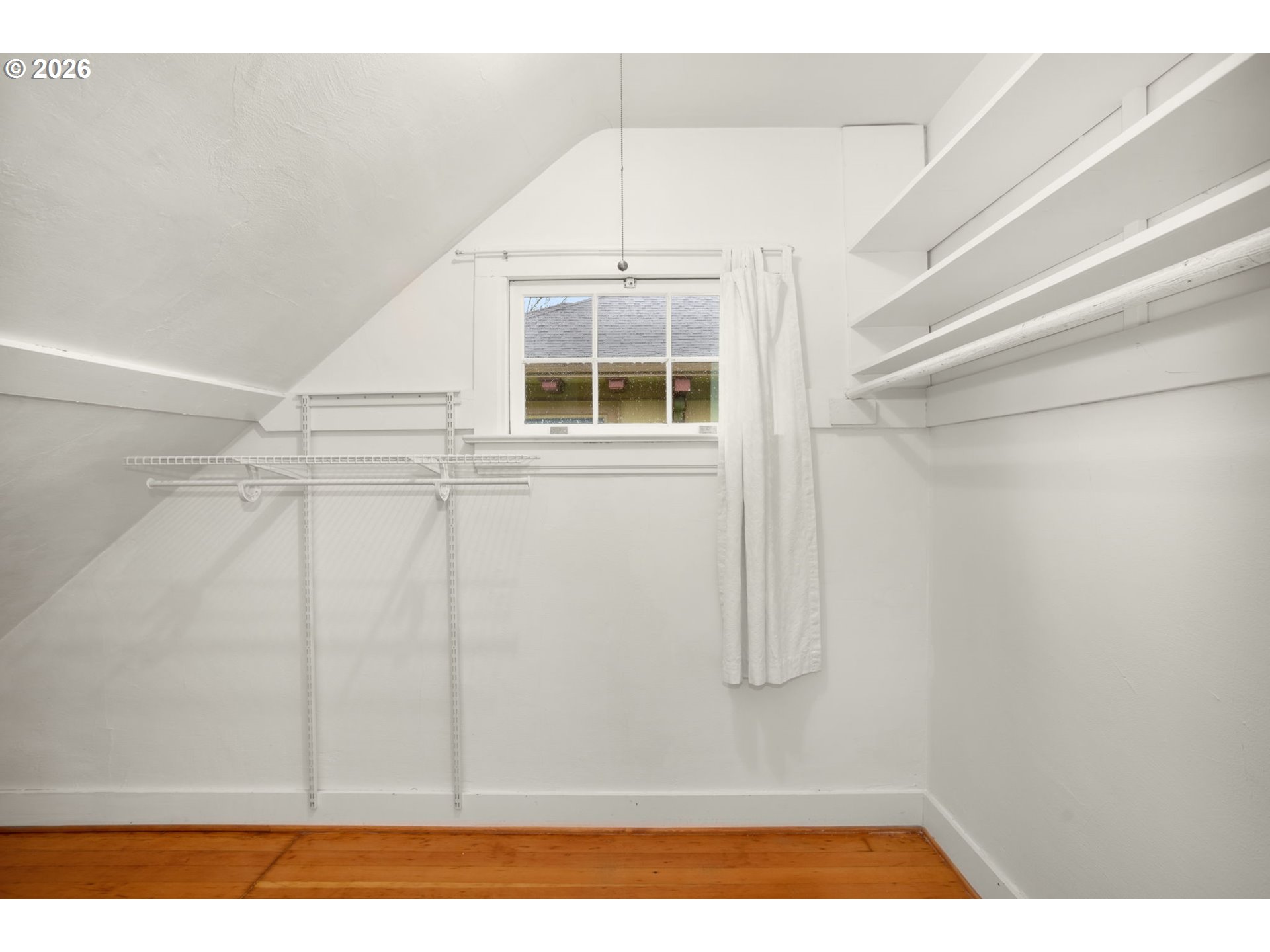 5015 Northeast Cleveland Avenue Portland, OR 97211 - Photo 15 of 28 Primary Bedroom