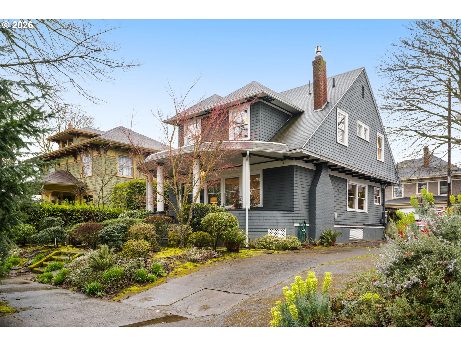 5015 Northeast Cleveland Avenue Portland, OR 97211 - Photo 2 of 28 Driveway