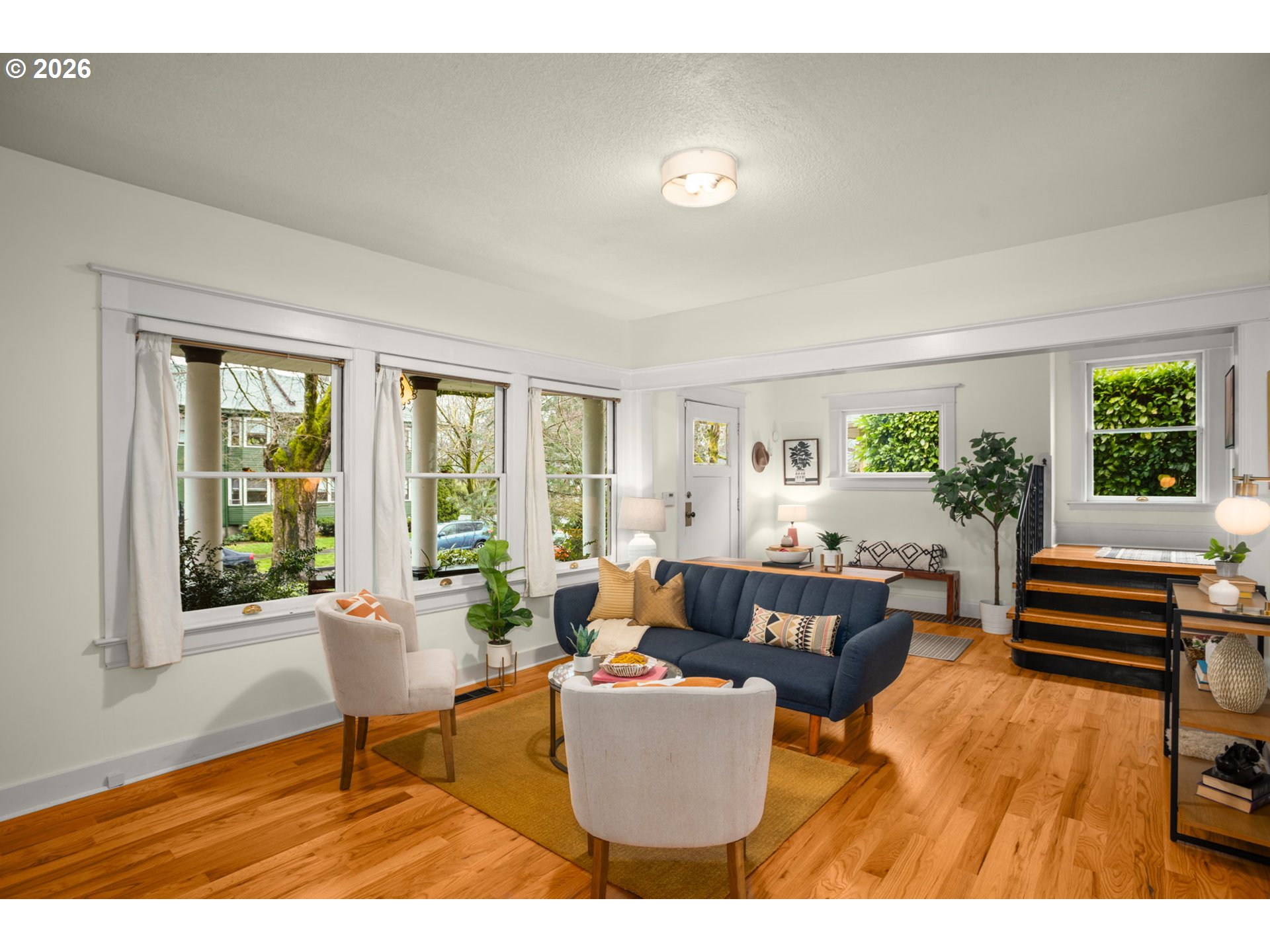 5015 Northeast Cleveland Avenue Portland, OR 97211 - Photo 6 of 28 Living Room