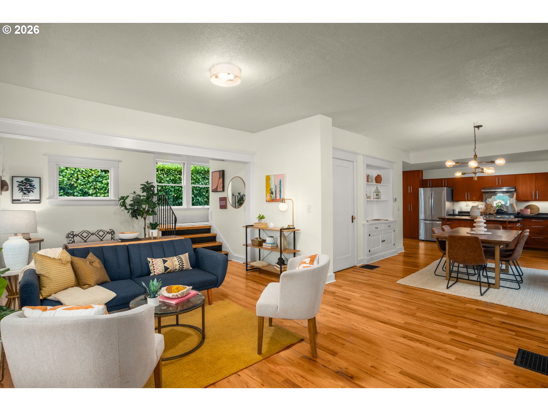 5015 Northeast Cleveland Avenue Portland, OR 97211 - Photo 7 of 28 Living Room