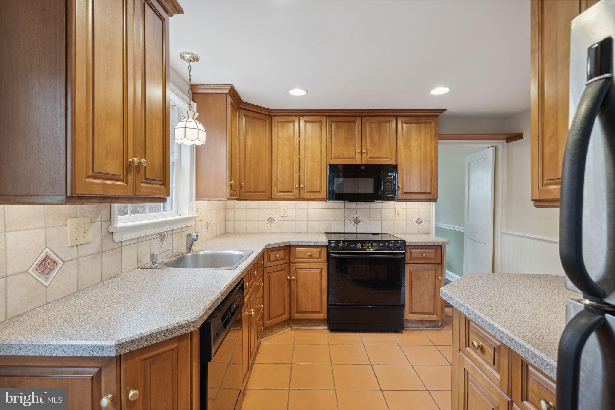 621 Bridle Road Glenside, PA 19038 - Photo 10 of 31