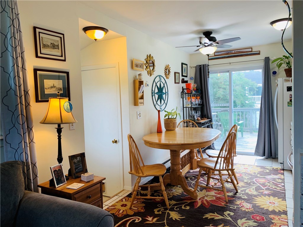 39 Tupelo Road South Kingstown, RI 02879 - Photo 4 of 19