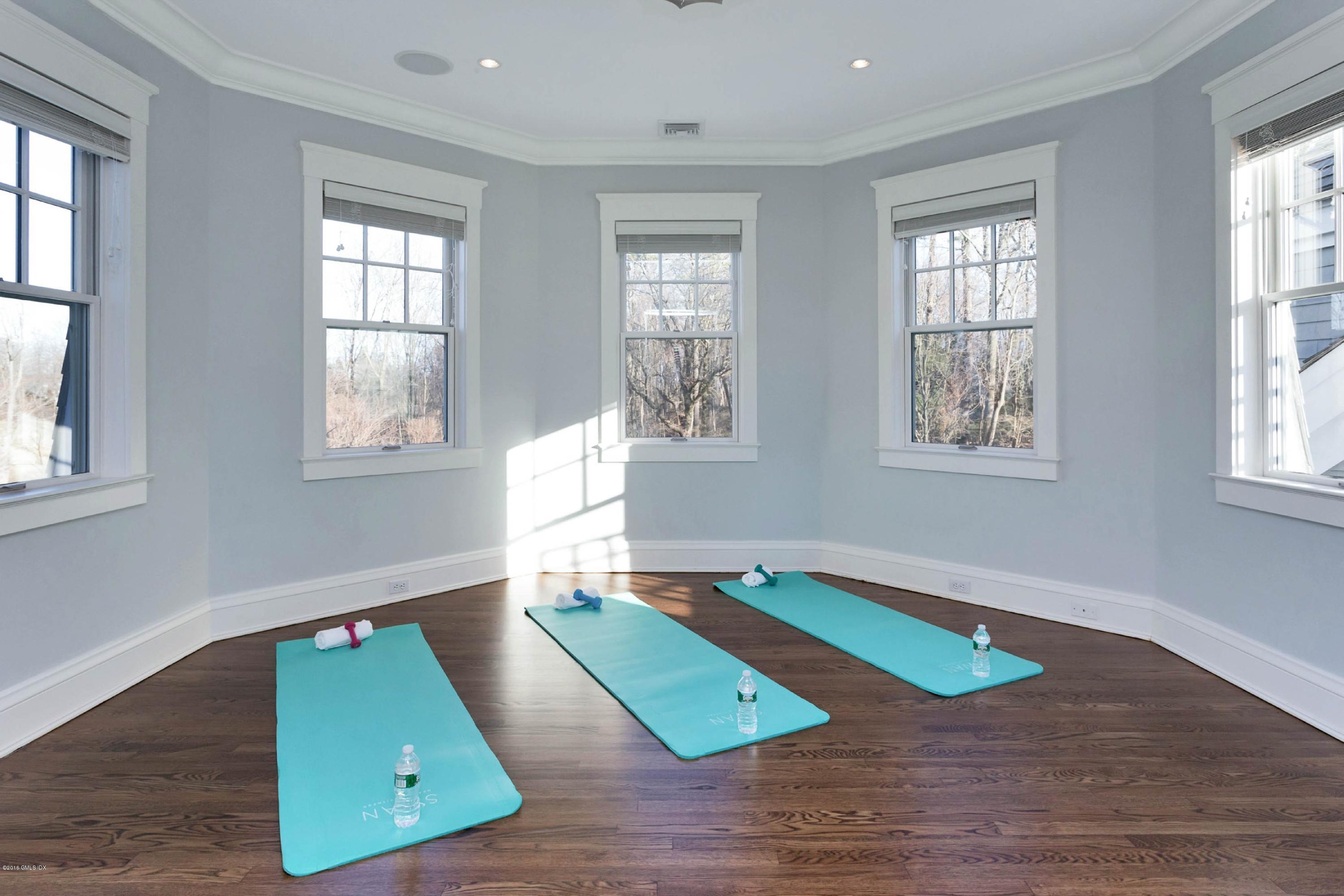 518 Indian Field Road Greenwich, CT 06830 - Photo 17 of 33 99135539-17