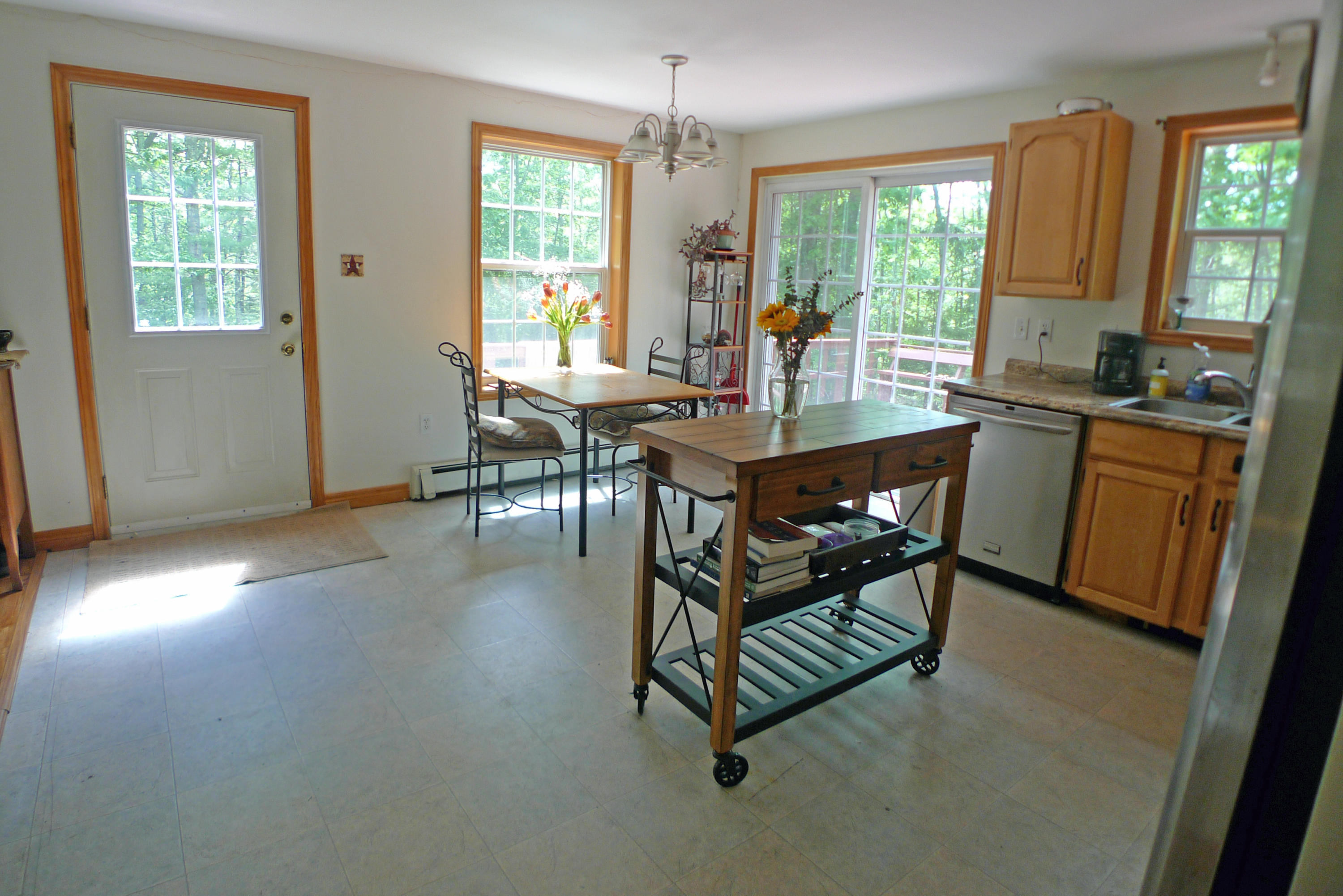 21 Hardwick Road Boothbay, ME 04537 - Photo 6 of 21 dining