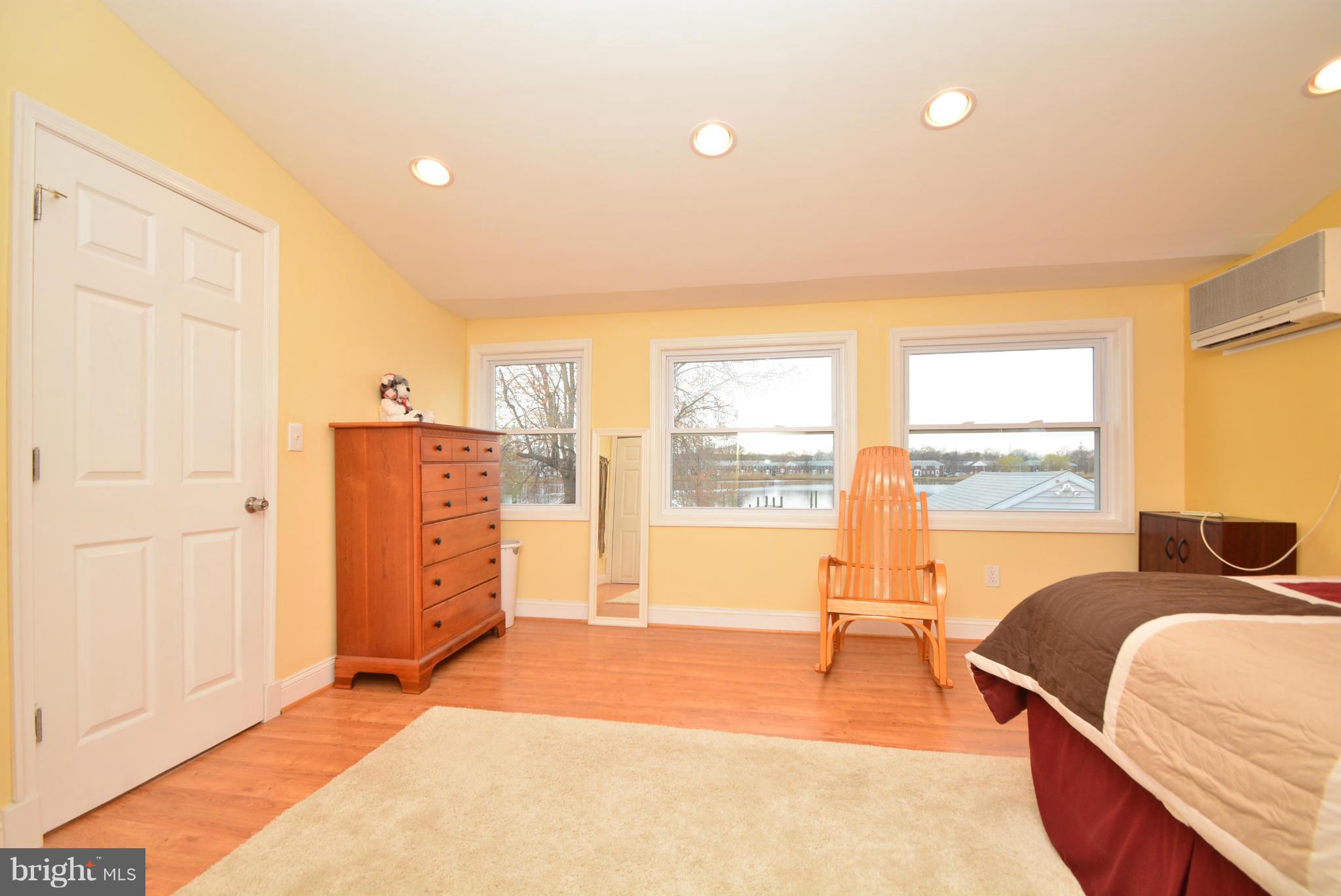 8215 Peach Orchard Road Baltimore, MD 21222 - Photo 22 of 30 Bedroom
