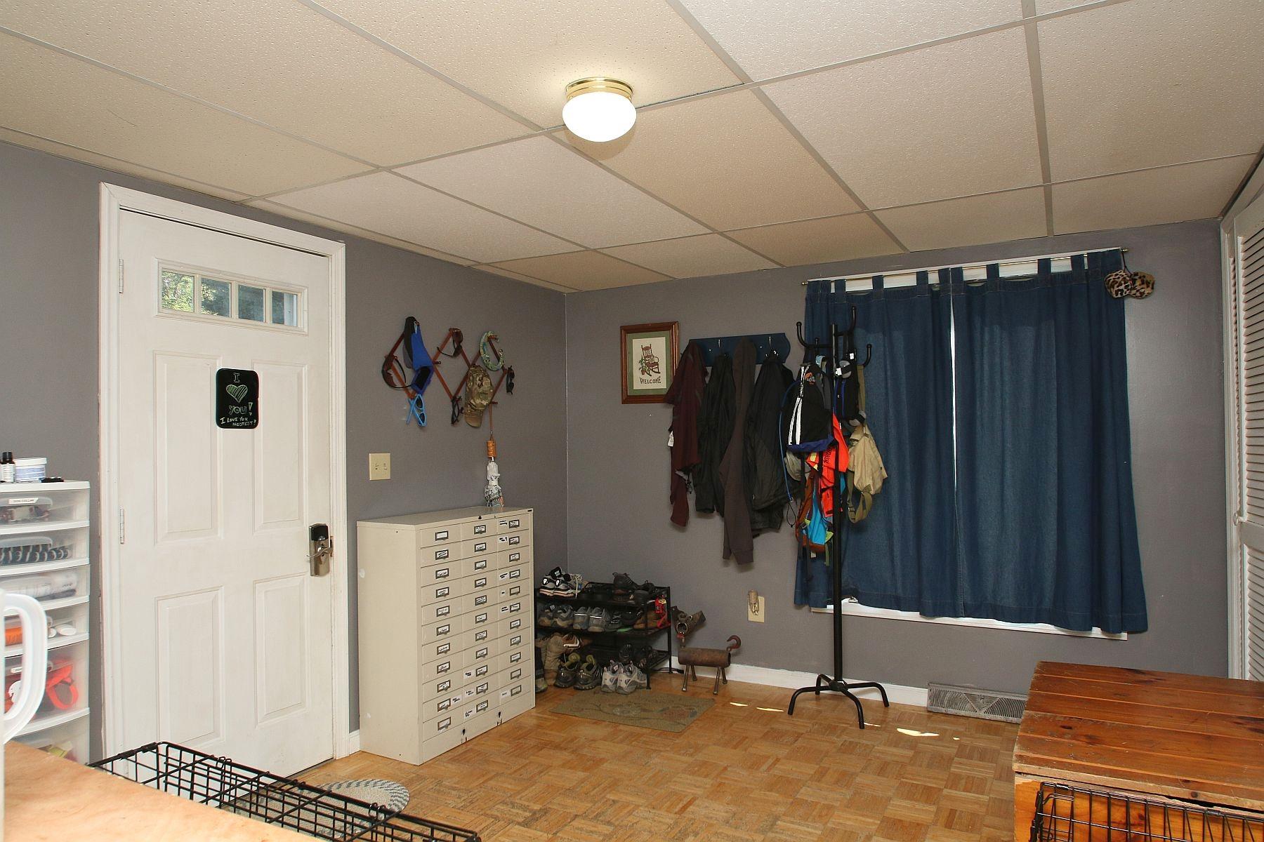 240 Valley Road Troutville, VA 24175 - Photo 23 of 62 img_8227