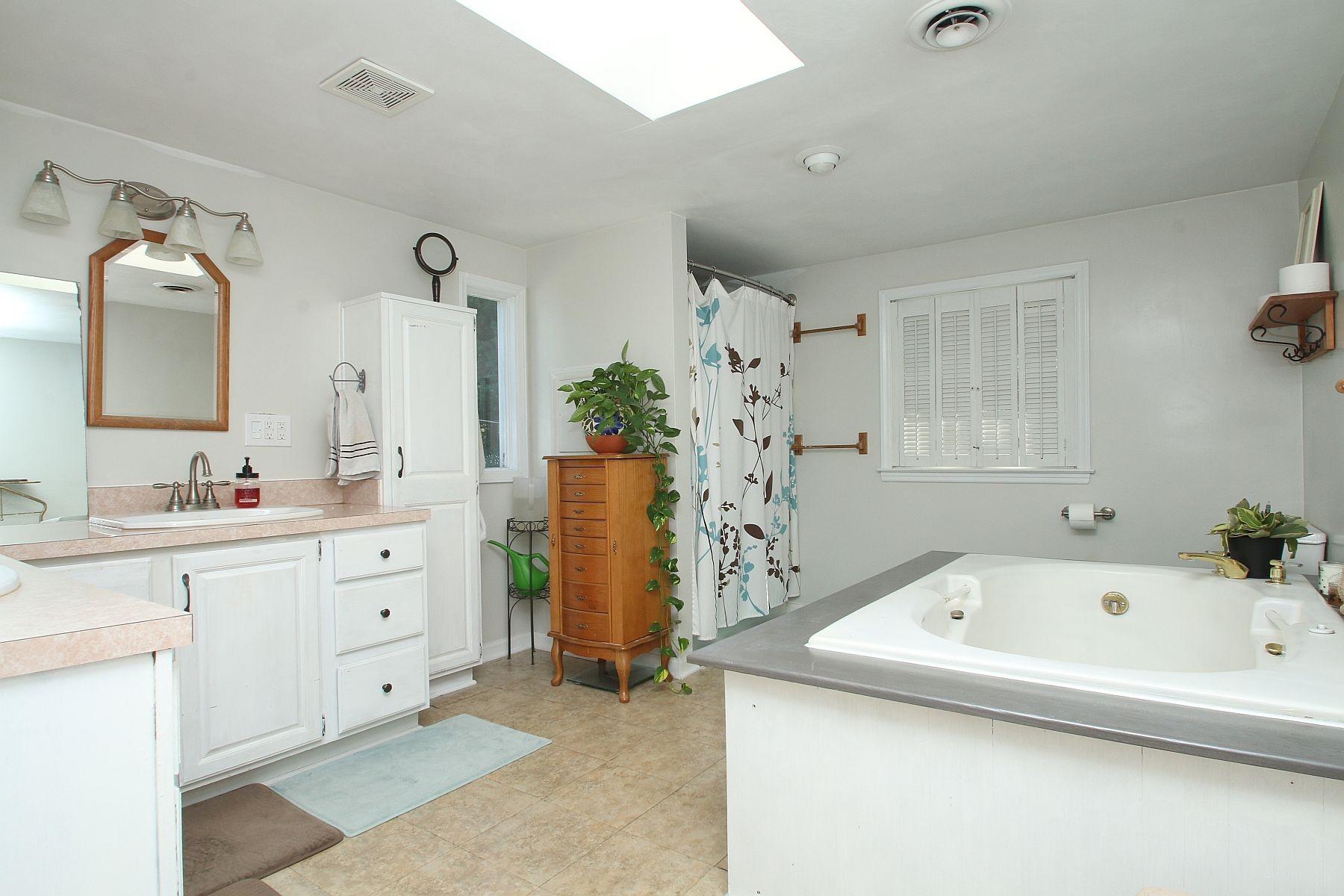 240 Valley Road Troutville, VA 24175 - Photo 38 of 62 img_8265