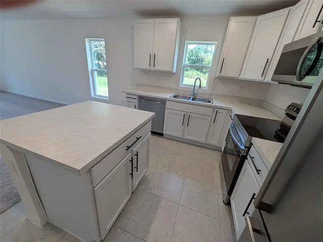 $2,200 | 9065 107th Court, Vero Beach, FL 32967