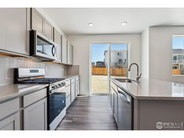 $599,990 | 904 Harvard Street, Johnstown, CO 80534