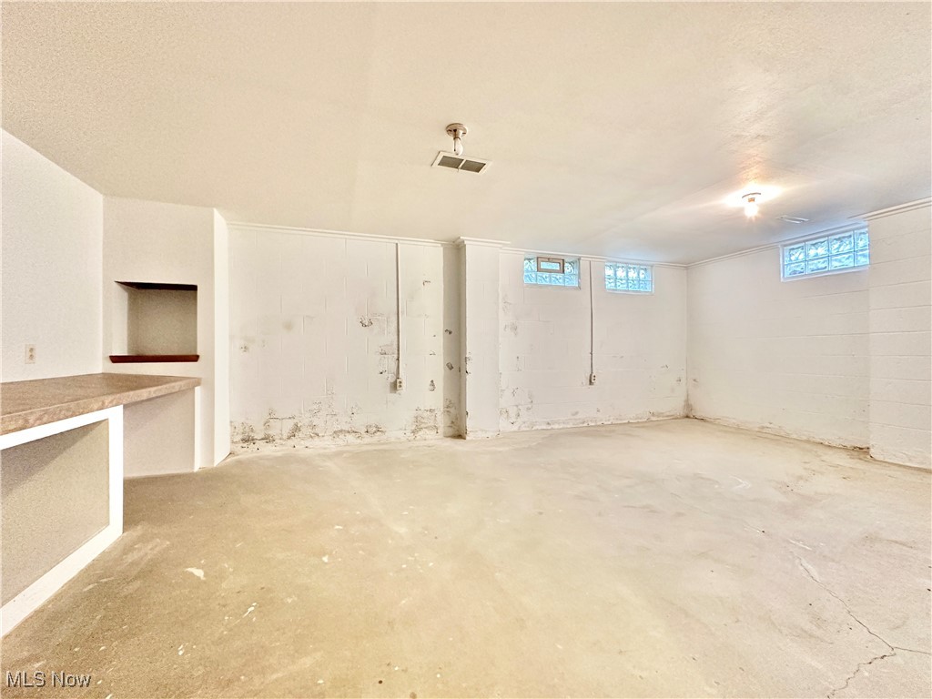 978 Southwold Road Akron, OH 44321 - Photo 31 of 43 Basement