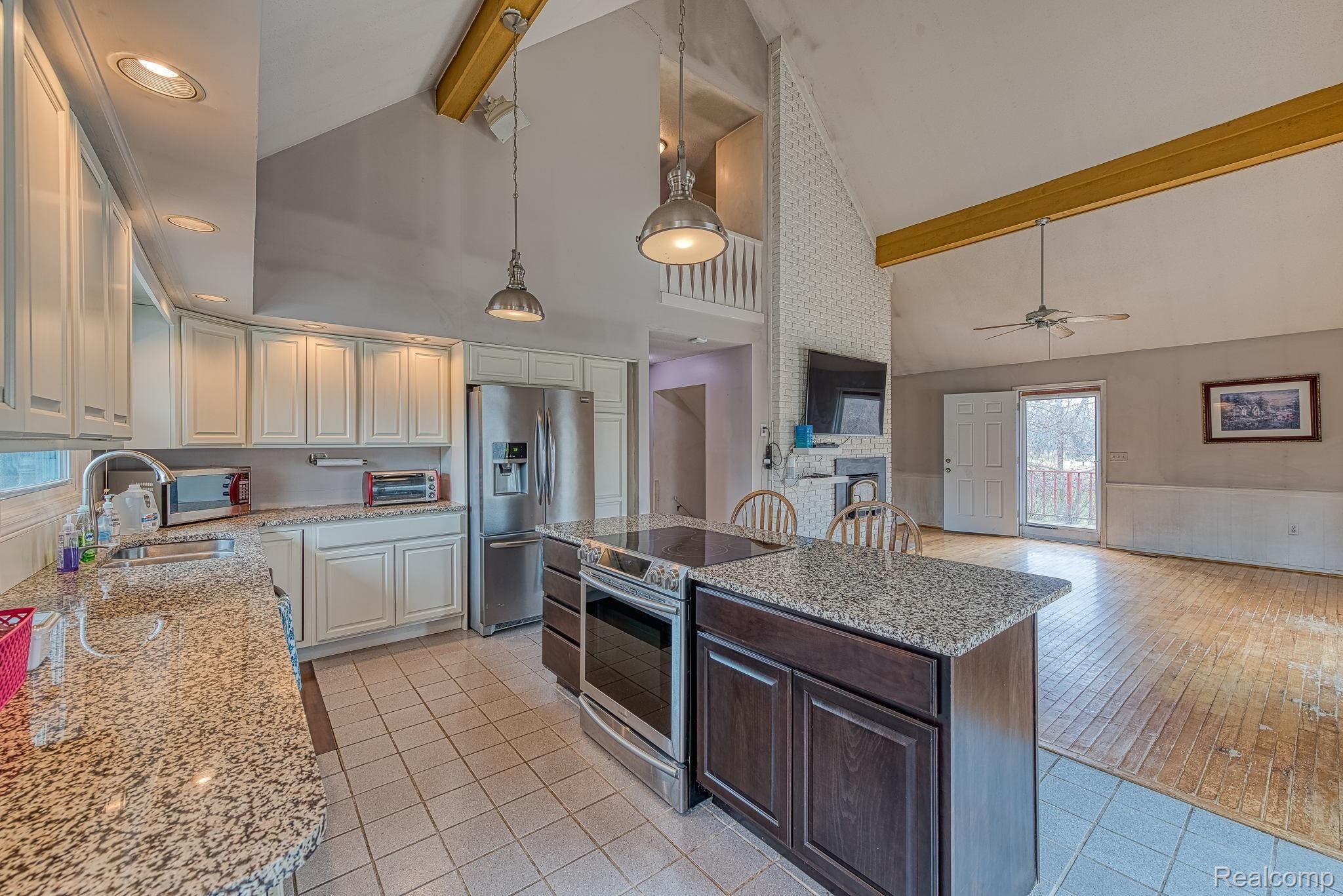 4369 Springbrook Road Jackson, MI 49201 - Photo 3 of 41 3-web-or-mls-4369 Springbrook-015_3.jpg