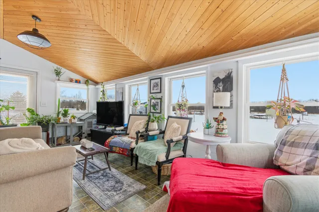 $449,000 | 8595 Columbia Highway, Eaton Rapids, MI 48827