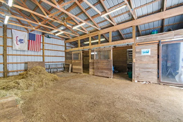 $449,000 | 8595 Columbia Highway, Eaton Rapids, MI 48827