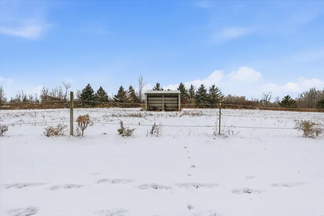 $449,000 | 8595 Columbia Highway, Eaton Rapids, MI 48827