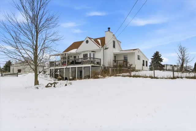 $449,000 | 8595 Columbia Highway, Eaton Rapids, MI 48827