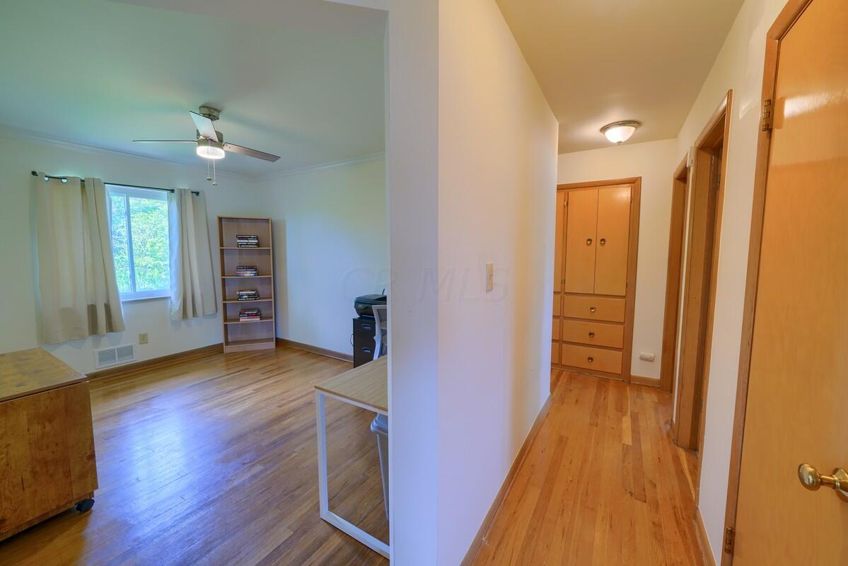 653 Crescent Road Columbus, OH 43204 - Photo 12 of 26 653 Crescent Road (29)
