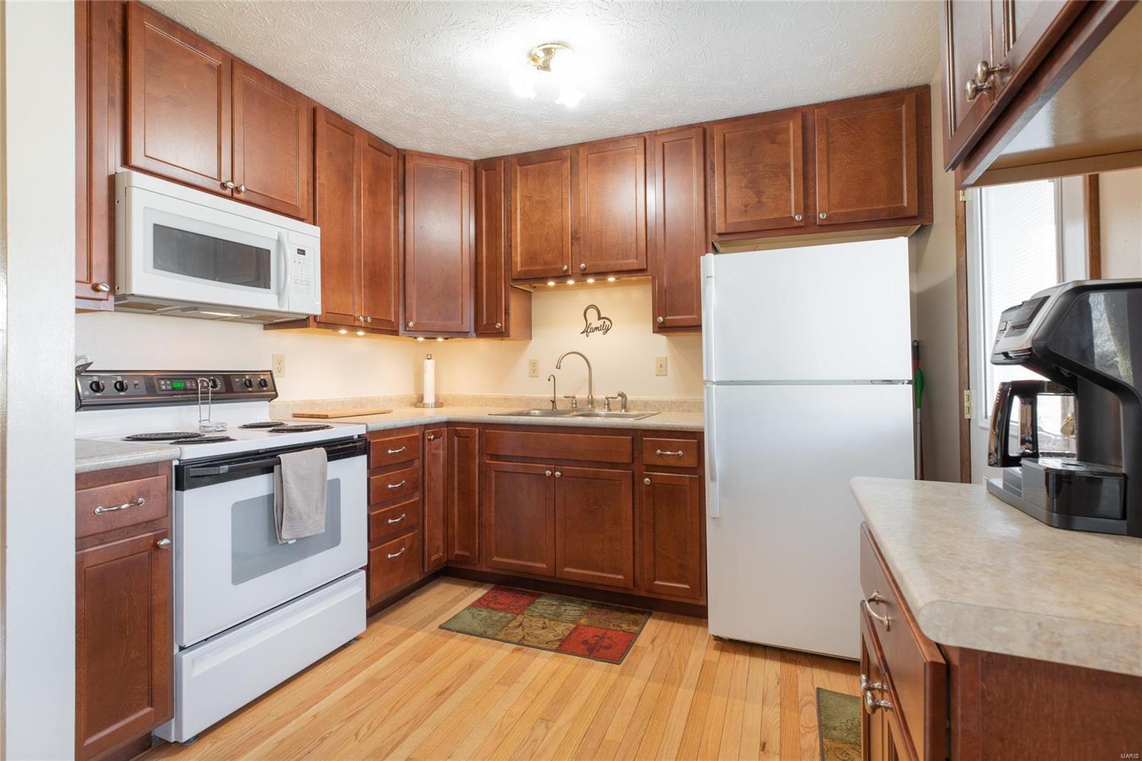 1009 West County Road Jerseyville, IL 62052 - Photo 14 of 34 Gallery Image 14