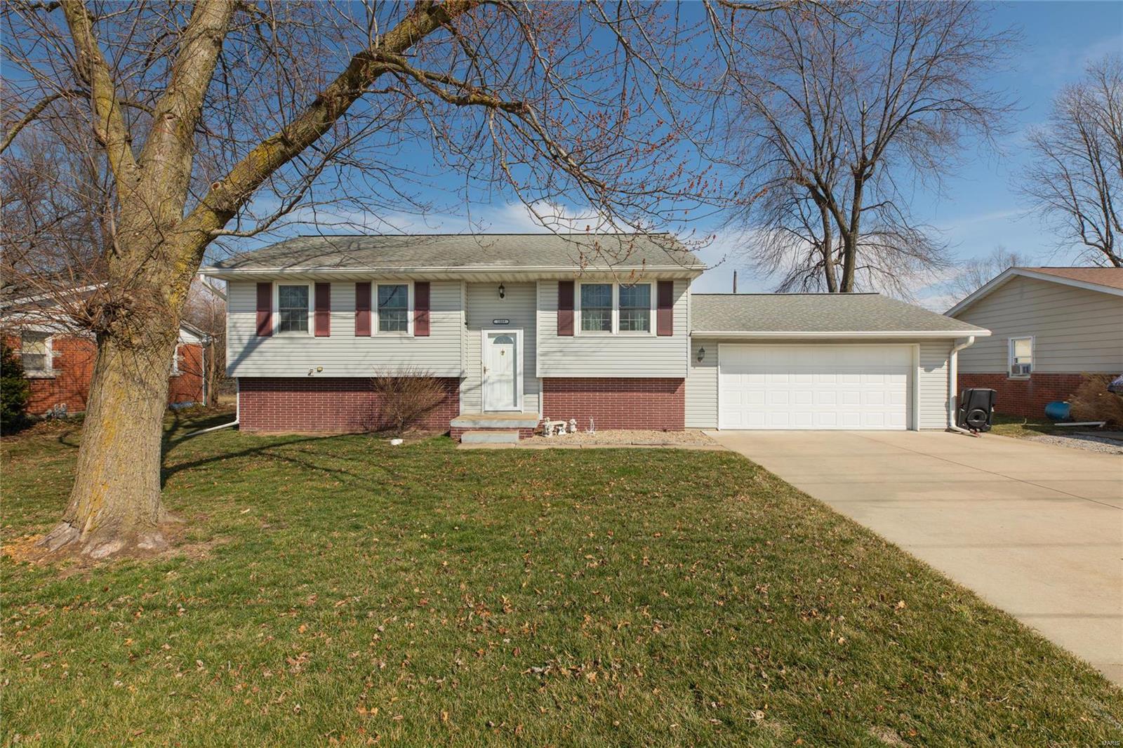 1009 West County Road Jerseyville, IL 62052 - Photo 34 of 34 Gallery Image 34