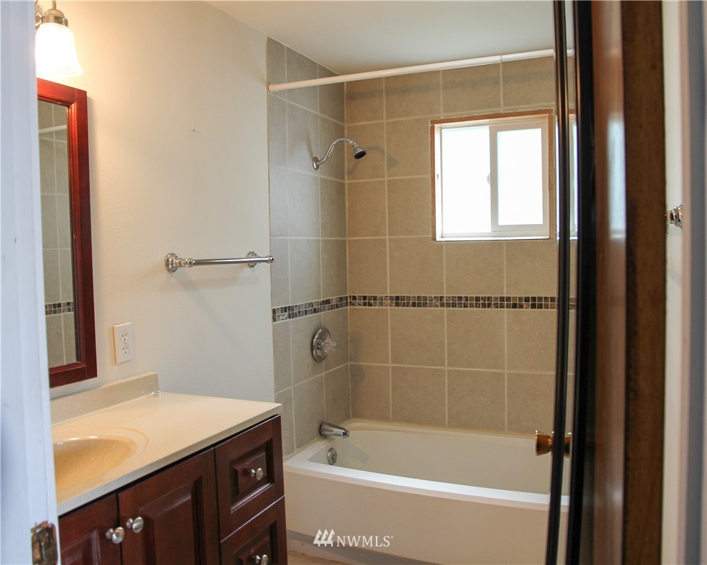 316 South Tulloch Road Snohomish, WA 98290 - Photo 7 of 9