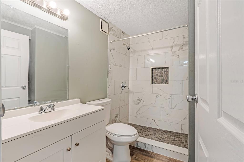 133 Colomba Road DeBary, FL 32713 - Photo 4 of 19