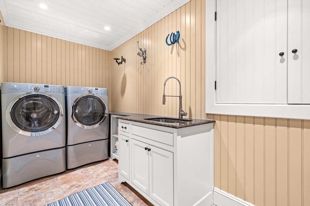 24 Cleveland Road Needham, MA 02492 - Photo 21 of 31