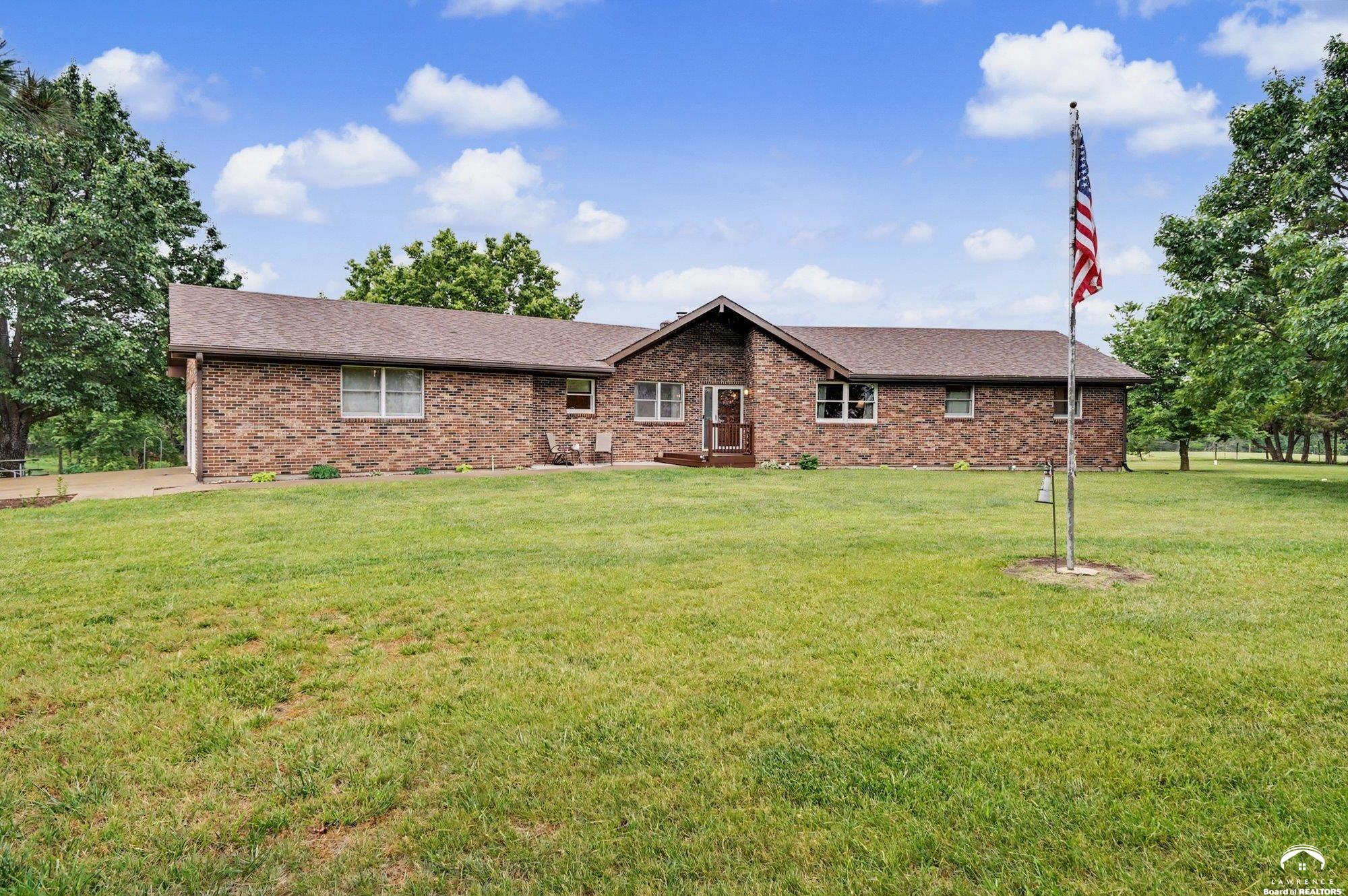 14805 27th Street Perry, KS 66073 - Photo 3 of 94