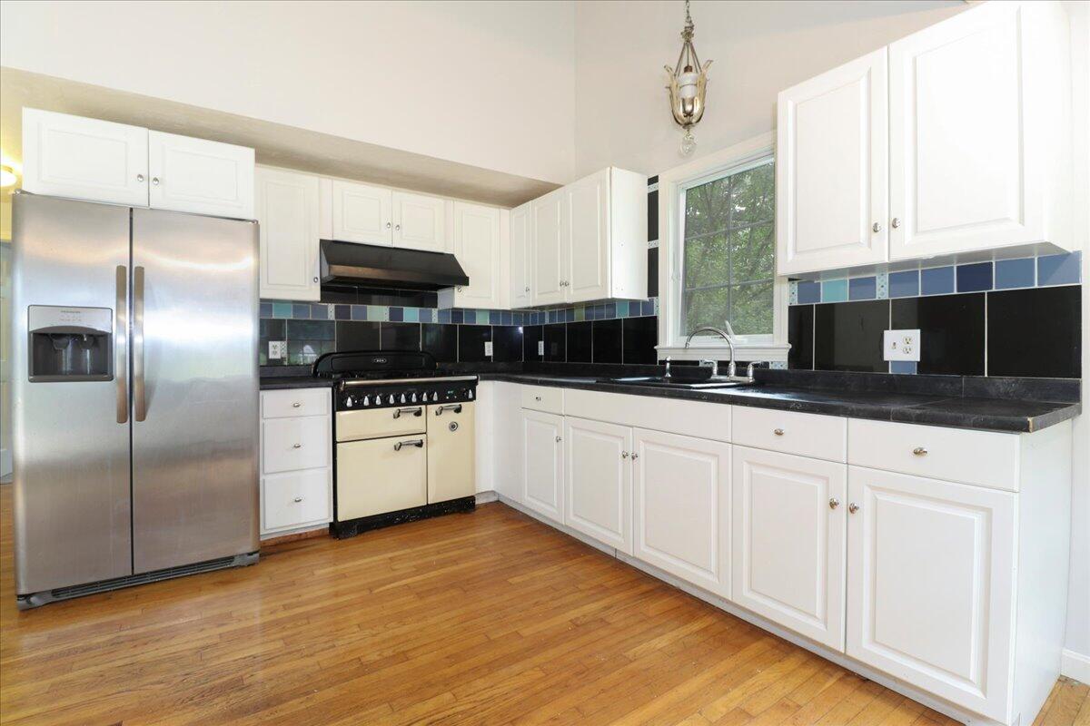50 South Sandwich Road Mashpee, MA 02649 - Photo 4 of 50 10-Kitchen