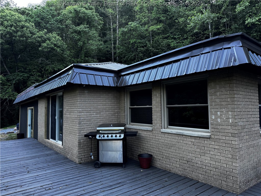 352 Hidden Valley Road Chapmanville, WV 25508 - Photo 37 of 46 Gallery Image 37