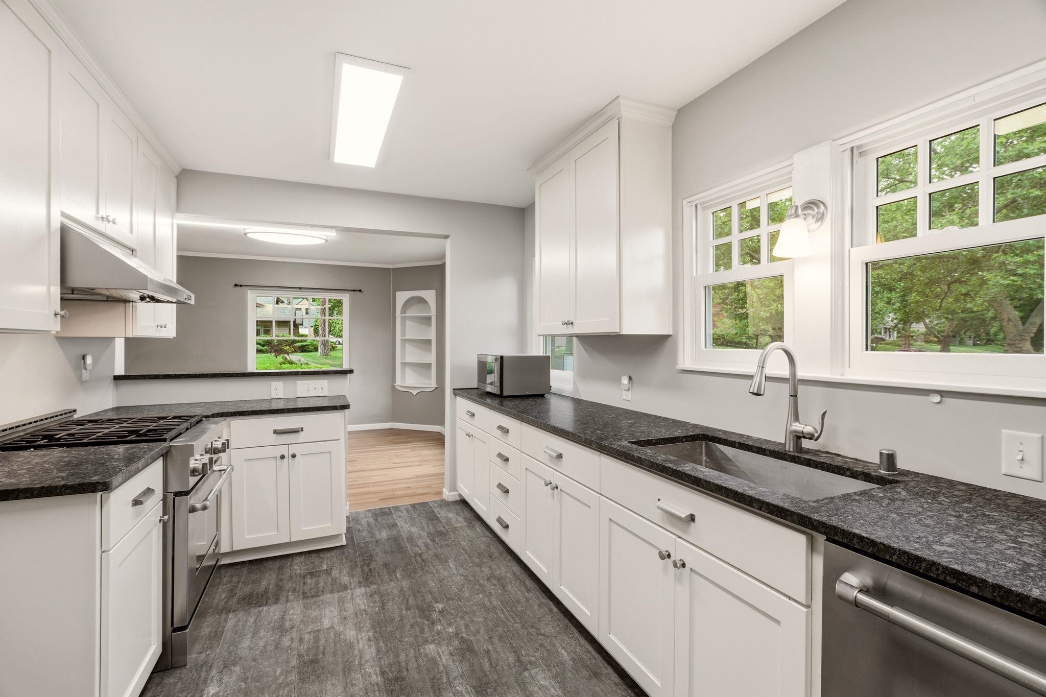 532 West 25th Avenue Spokane, WA 99203 - Photo 10 of 45