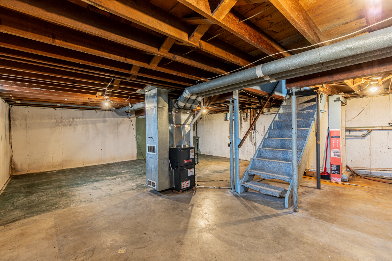 4705 East 7th Road Earlville, IL 60518 - Photo 12 of 21 a view of an empty room with stairs