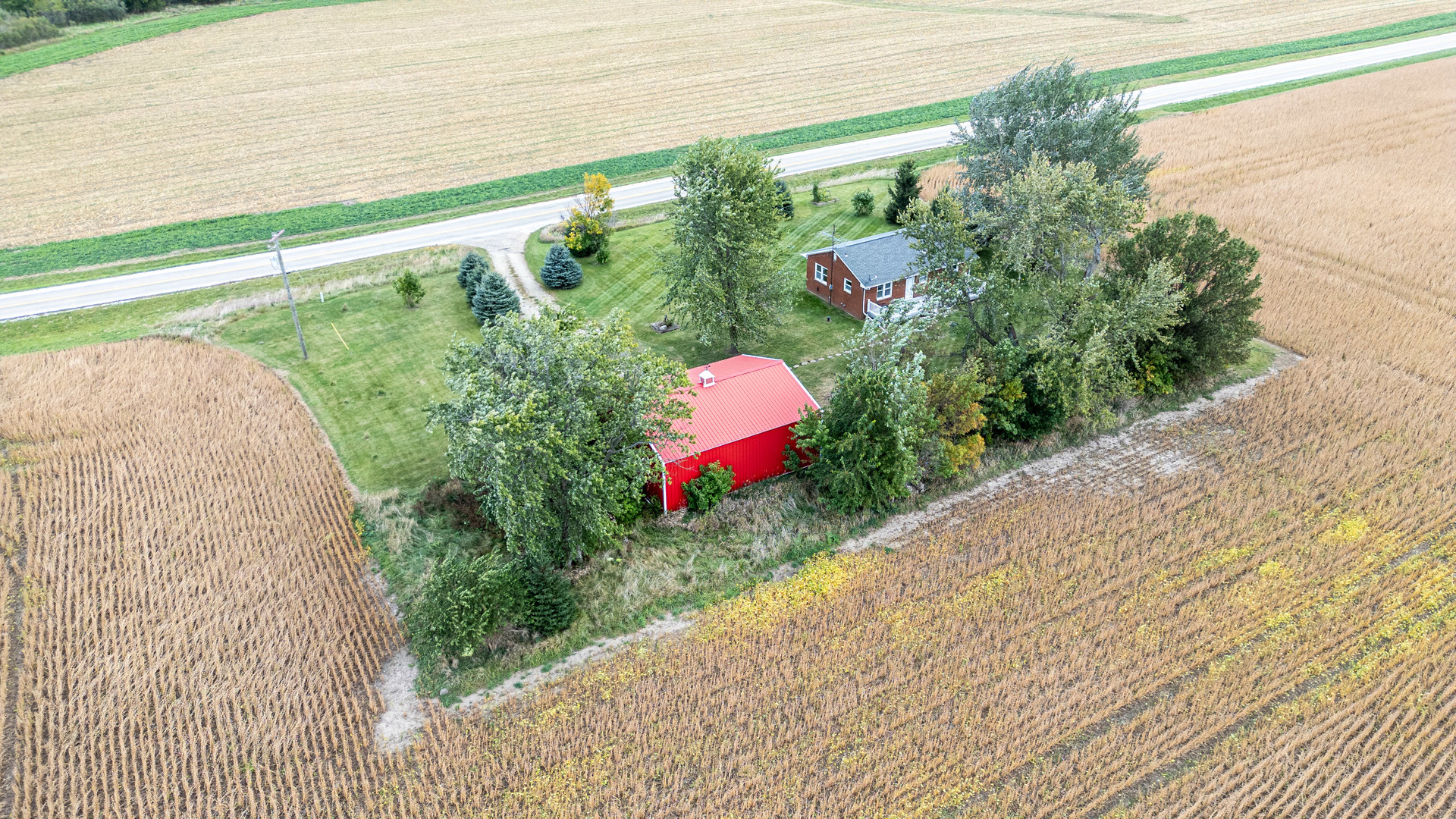 4705 East 7th Road Earlville, IL 60518 - Photo 15 of 21 a view of a outdoor area with golf course