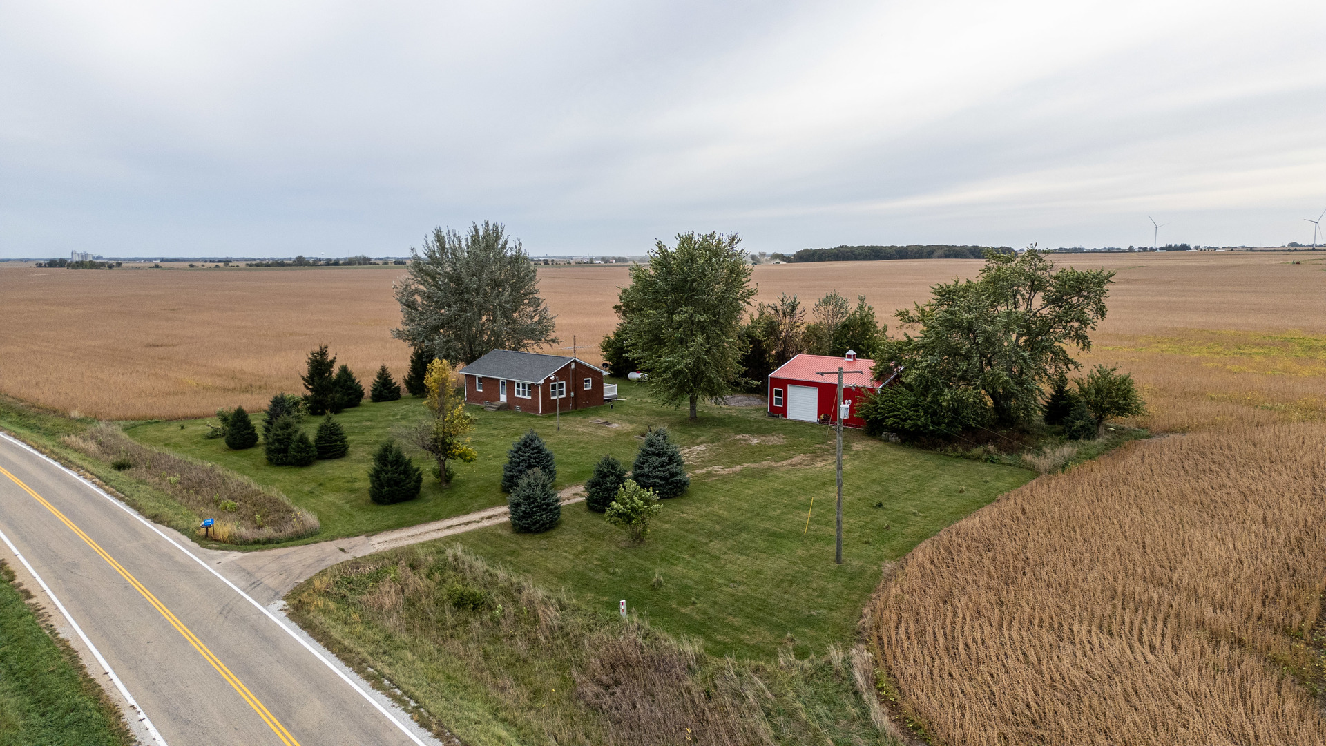 4705 East 7th Road Earlville, IL 60518 - Photo 20 of 21 a picture of city view