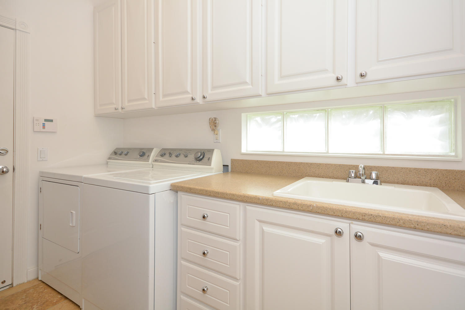 10673 Southwest Stratton Drive Port St. Lucie, FL 34987 - Photo 23 of 39 Laundry Room