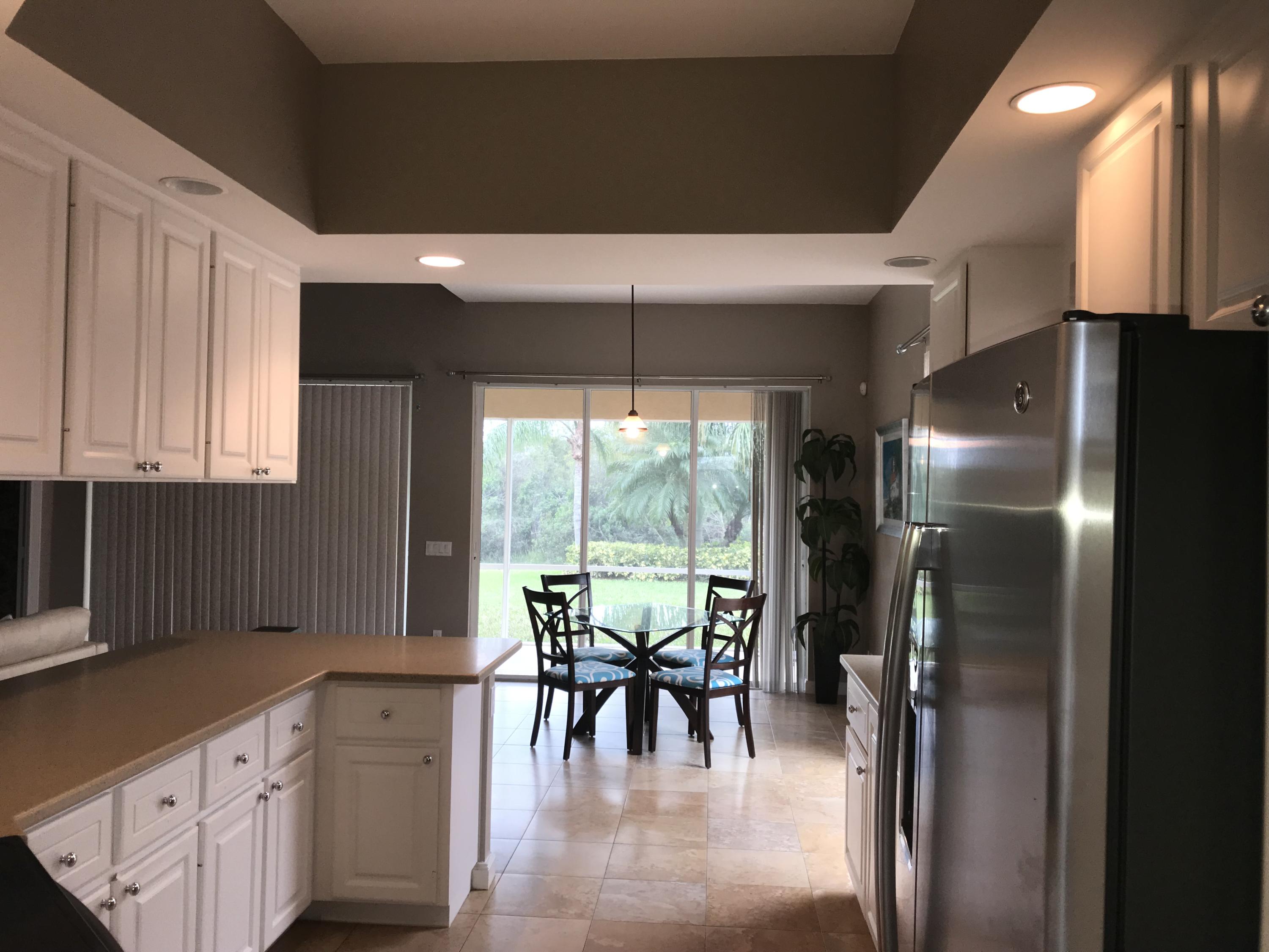10673 Southwest Stratton Drive Port St. Lucie, FL 34987 - Photo 6 of 39 Kitchen