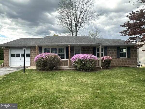 $289,900 | 526 Silver Brook Drive, Birdsboro, PA 19508