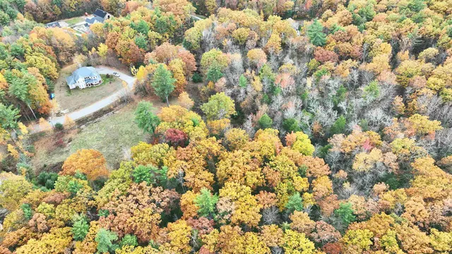 $300,000 | 9 Winterberry Road, Brookline, NH 03033