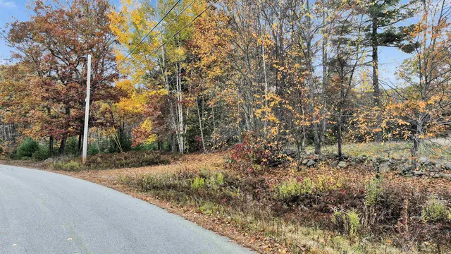 $300,000 | 9 Winterberry Road, Brookline, NH 03033
