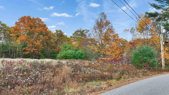 $300,000 | 9 Winterberry Road, Brookline, NH 03033