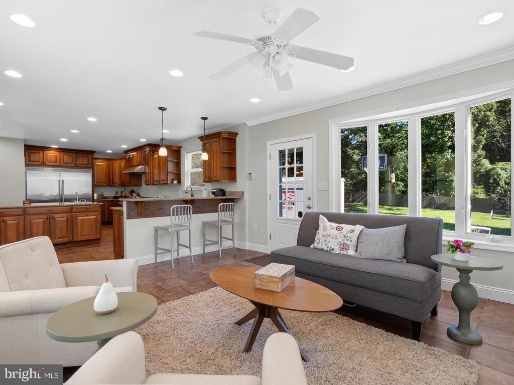 613 Ritchie Avenue Silver Spring, MD 20910 - Photo 14 of 36
