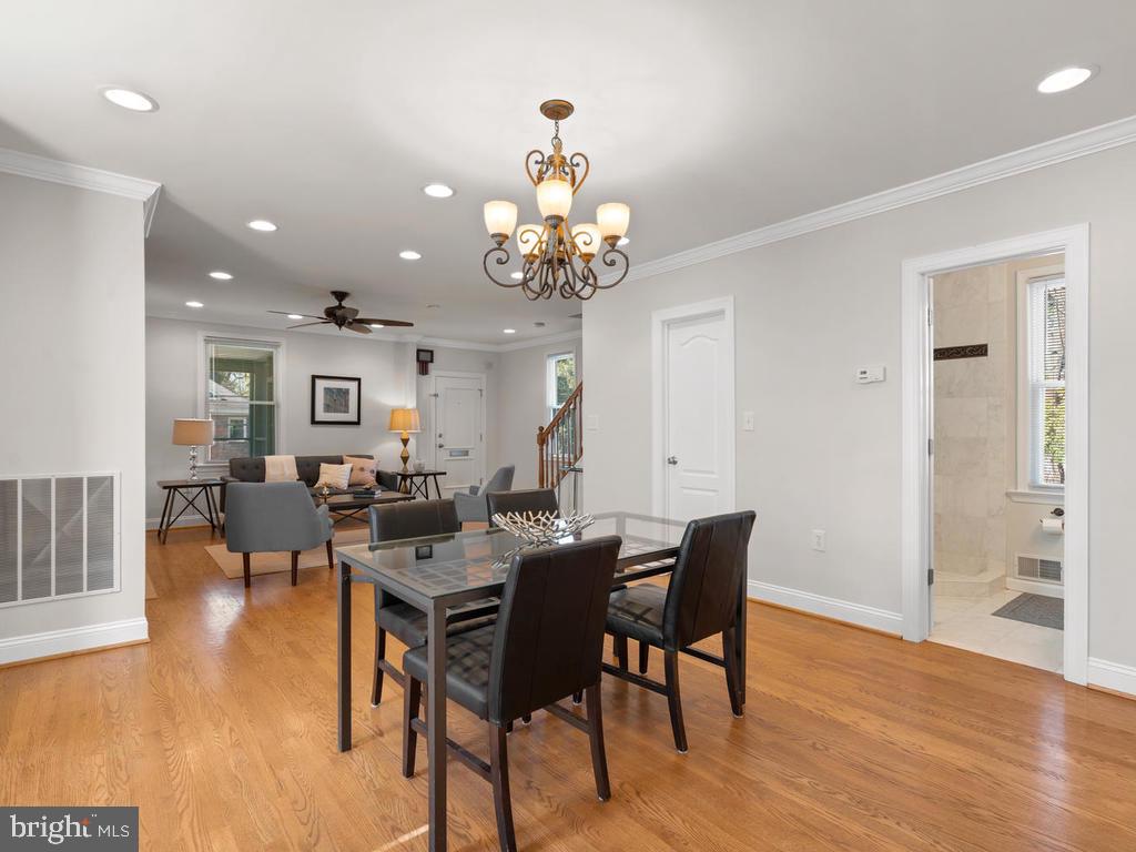 613 Ritchie Avenue Silver Spring, MD 20910 - Photo 8 of 36