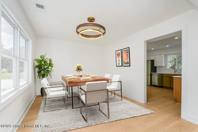 $829,999 | 28 Whittier Drive, Manalapan, NJ 07726