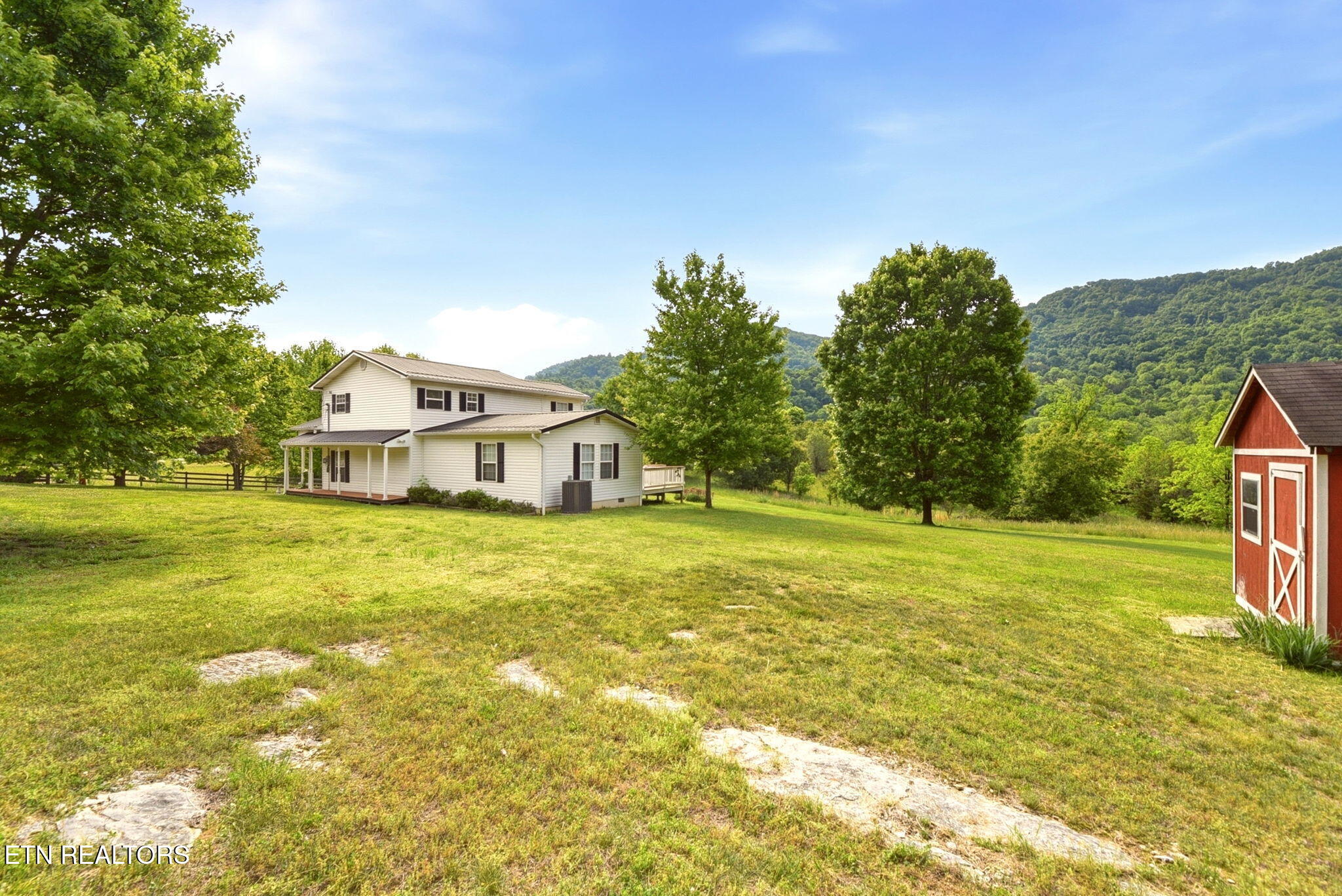 357 Neal Road Tazewell, TN 37879 - Photo 40 of 52 40-web-or-mls-DSC_9705