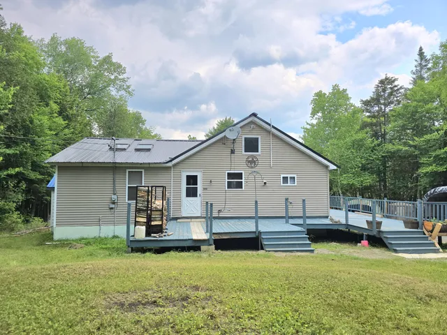 $684,500 | 502 Cedar Lk Road, Millinocket, ME 04462