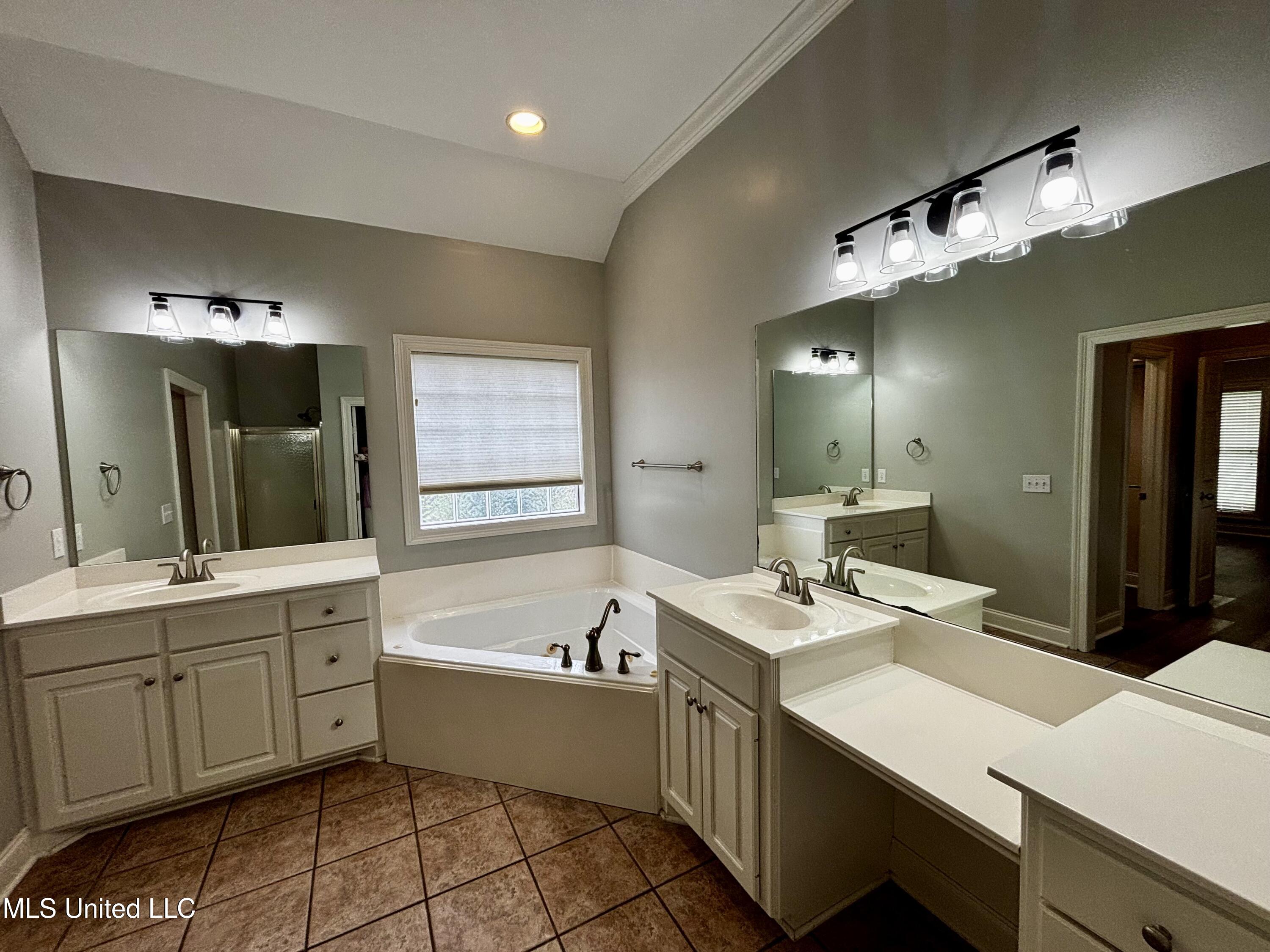 714 Waters Drive Madison, MS 39110 - Photo 25 of 28 FullSizeRender (8)