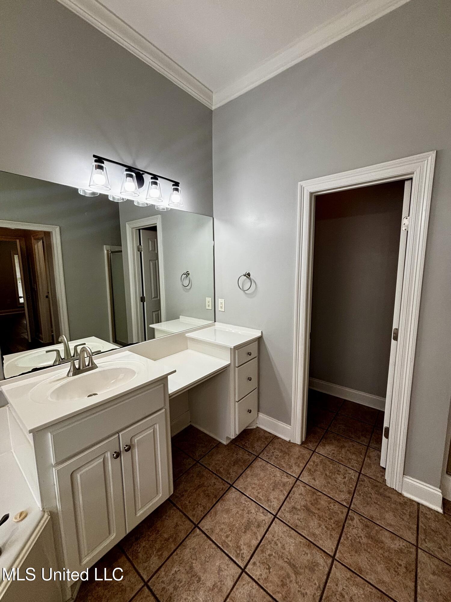 714 Waters Drive Madison, MS 39110 - Photo 26 of 28 FullSizeRender (7)