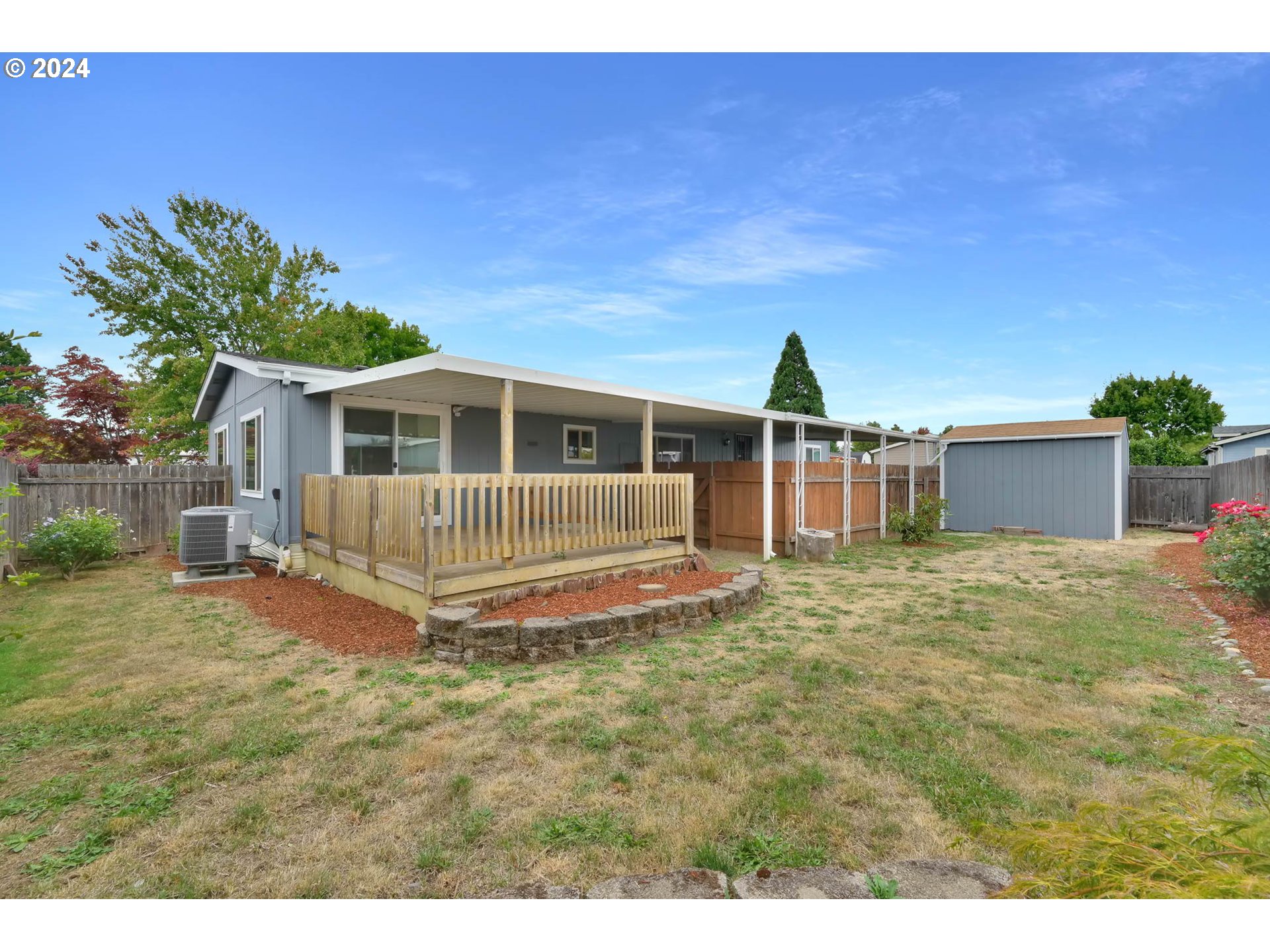 4970 Morely Loop Eugene, OR 97402 - Photo 3 of 44 Gallery Image 3