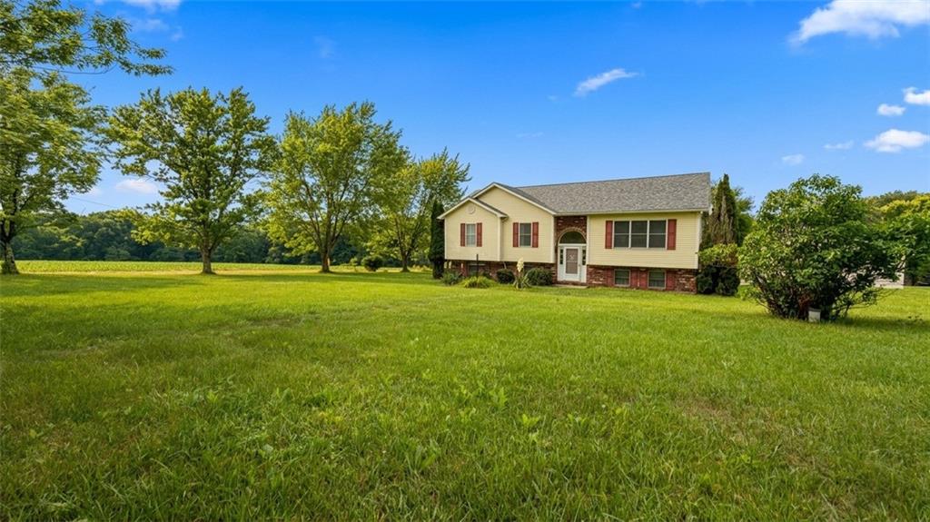198 Eagle Mill Road Butler, PA 16001 - Photo 2 of 24