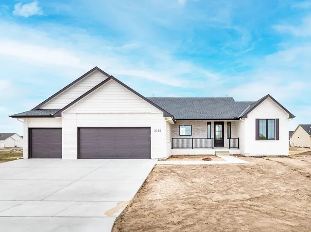 $445,310 | 3132 North Pine Grove Circle, Wichita, KS 67205